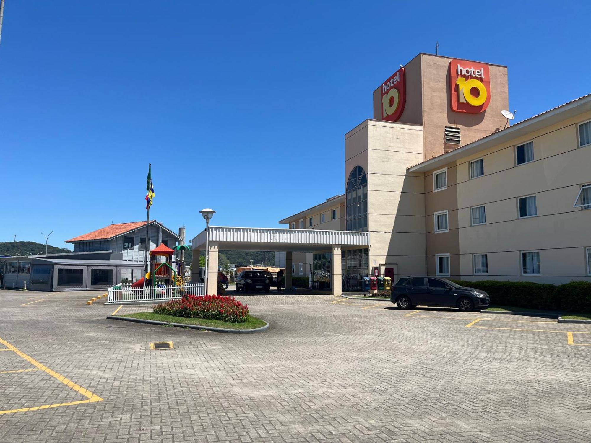 Hotel 10 Itajai/Navegantes Εξωτερικό φωτογραφία