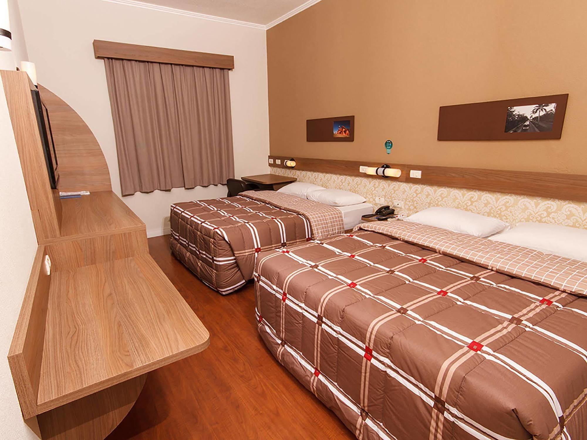 Hotel 10 Itajai/Navegantes Εξωτερικό φωτογραφία